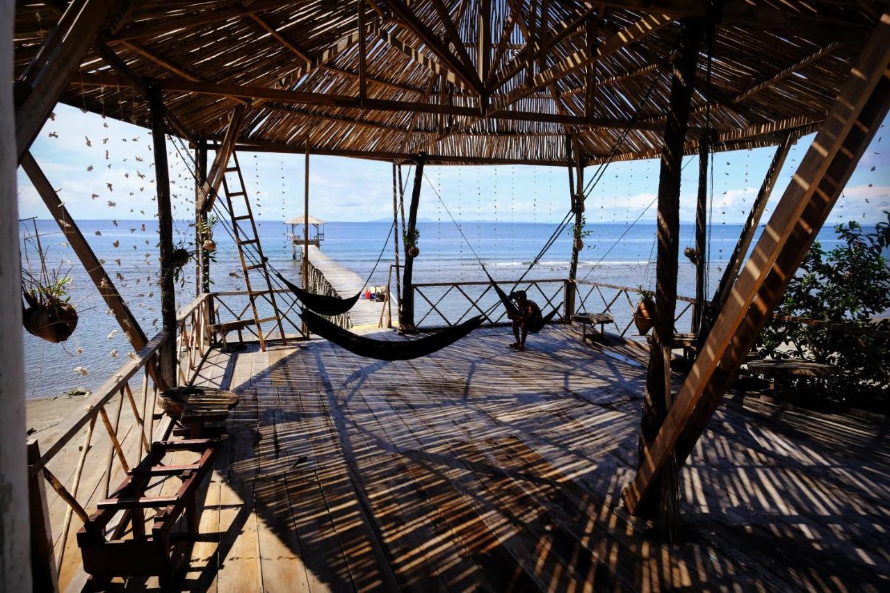 Sanctum Una Una Eco Dive Resort Pulau Unauna Kültér fotó